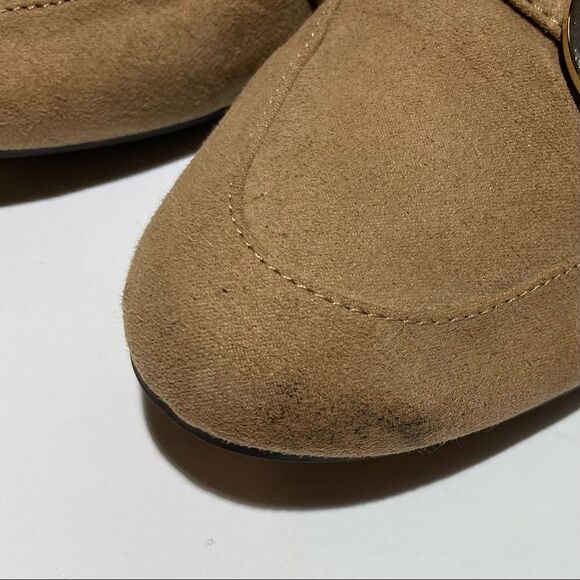 Liz Claiborne Tan suede Loafers ~ size 7.5 ~ see photos for imperfections - Picture 5 of 9
